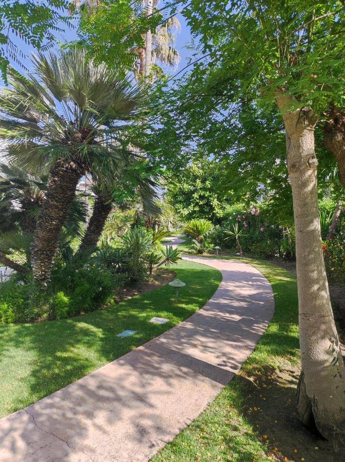 Costalita On The Beach - 3 Bedroom Cosy Apartment Estepona Exterior foto